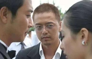 张延晒与老公 傅国生 旅游照 昔日《粉红女郎》