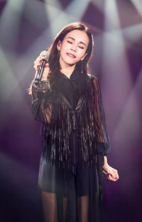 《歌手》2017第十期歌单排名 张杰晋级、彭佳