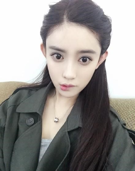 湖南台新捧花旦长相酷似娜扎 与袁咏仪争吵惹