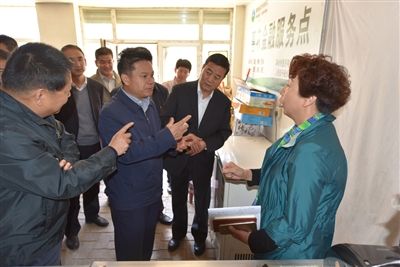 贫困人口占比_新加坡人口结构占比图