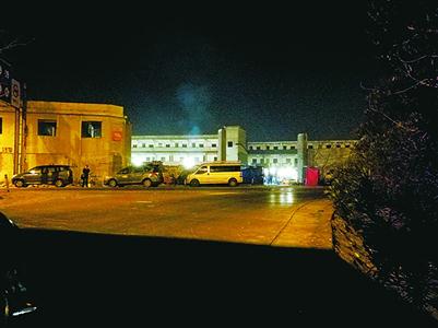 上海多个区重拳出击 三区交界处藏匿活禽黑市