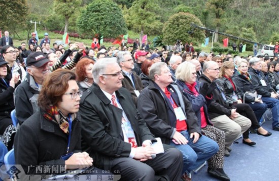 桂林:一架C-47飞机安家美国飞虎队遗址公园(图