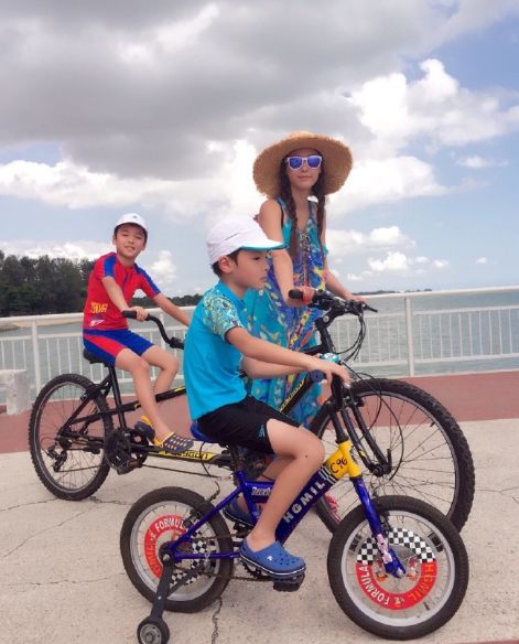 马景涛吴佳尼离婚:相差21岁的爱情是怎么开始