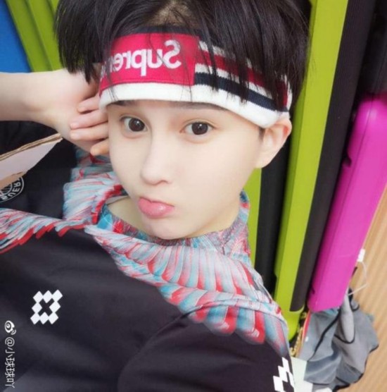 赵本山女儿被忽悠 曾浓妆艳抹做直播被网友调