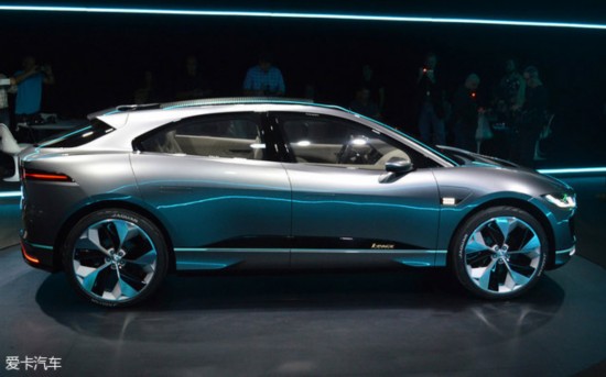 �ݱ�I-PACE