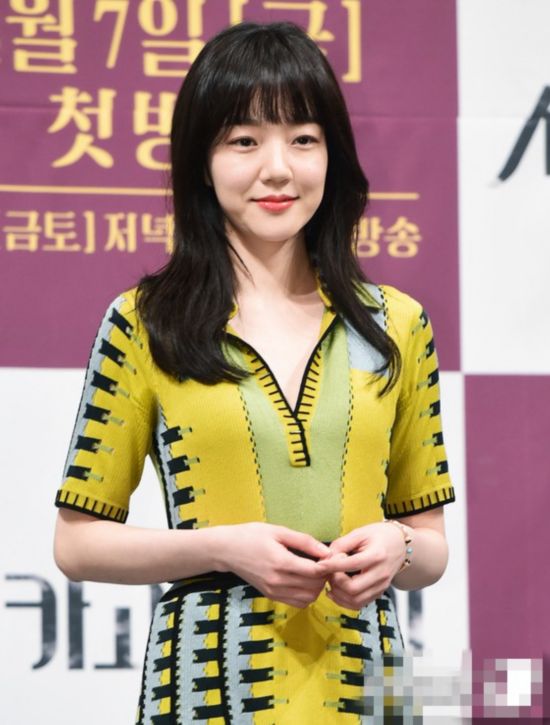 《芝加哥打字机》举行发布会 刘亚仁林秀晶牵