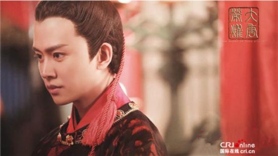 杀马特造型唱rap 十年前的任嘉伦神似李易峰