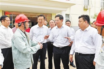 郑人豪姜建军率队到廉江调研