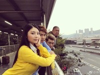 《鸡毛飞上天》里殷桃的嘴唇为何老是破的?