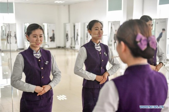 CHINA-HARBIN-STEWARDESS-TRAINING (CN)