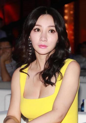 盘点娱乐圈转行成功的十大女星 现在都大红大紫！