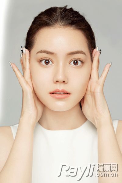 郑爽的脸到底怎么了 少女感是否能够留的住