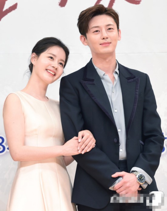 SBS周末剧《姐姐还活着》举行制作发布会 张