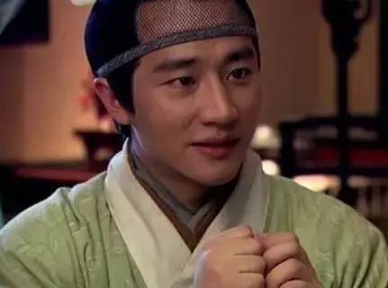 赵丽颖的脚杨洋的臀黄轩的手 哪个是你没想到