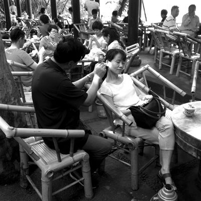 采耳 被列为非物质文化遗产 耳朵到底掏不掏?