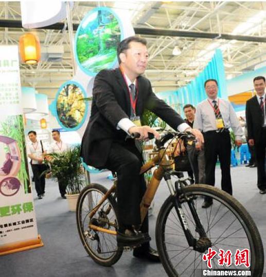 “全国优秀县委书记”廖俊波因公殉职年仅49岁