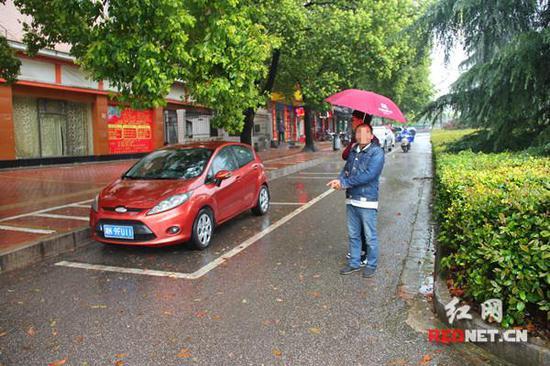 娄底男子飞车抢夺20余起 11年有10年在监牢度
