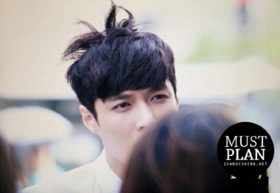 一定是因为太帅了!鹿?张艺兴边伯贤 男星中的