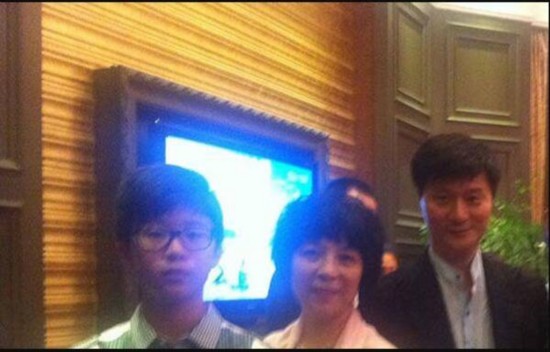 范冰冰弟弟马上要出道了? 卓伟爆料:范冰冰弟弟在韩国当练习生--重庆频道--人民网