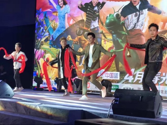 奔跑吧兄弟第五季首期回顾:baby抱儿子小海绵