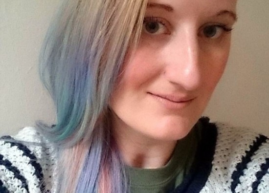 英教师伪造学生考试成绩 称工作量大无法承受