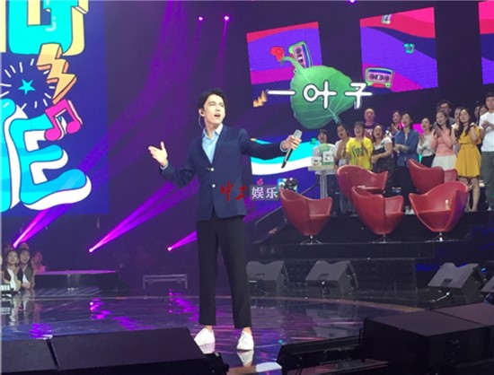 唱进口小哥哥 迪玛希《我想和你唱》为粉丝降调