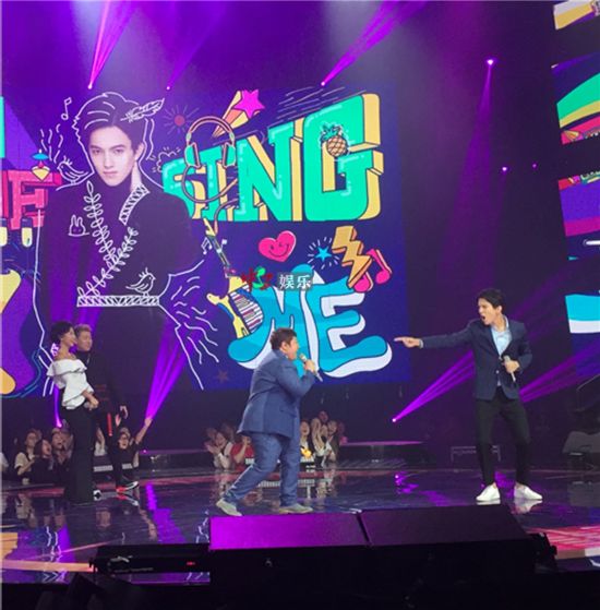 唱进口小哥哥 迪玛希《我想和你唱》为粉丝降调