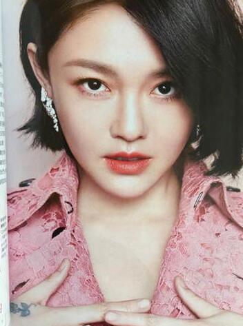 大S晒杂志大片 生二胎经历鬼门关如今坦言死不