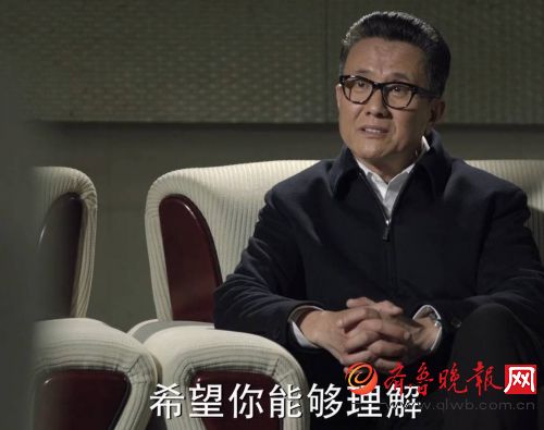 对自己的同级竞争者李达康,育良书记会使"太极手".