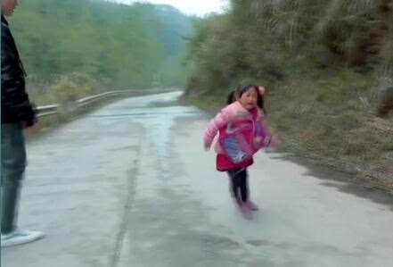 《变形记》2017最新一期视频:城市少年被农村