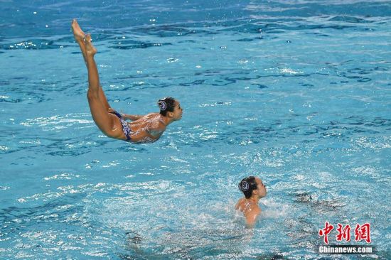 国际泳联花样游泳世界系列赛 出水芙蓉池中争