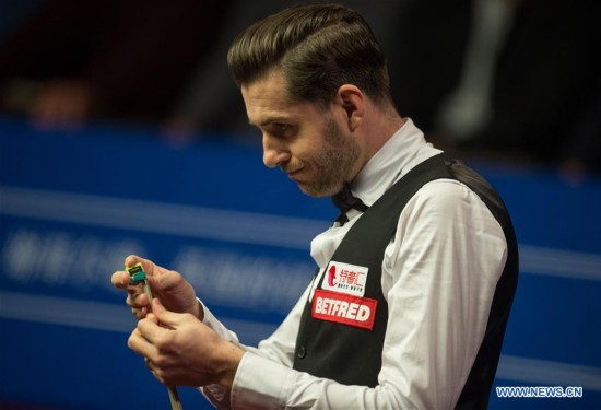 (SP)BRITAIN-SHEFFIELD-SNOOKER-WORLD CHAMPIONSHIP-SEMIFINAL-DING VS SELBY 