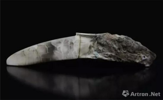 �޾��� | ������� �� |  68��15.5cm | 2016��