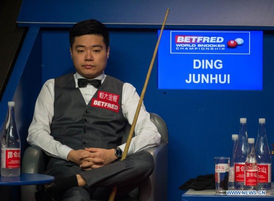 (SP)BRITAIN-SHEFFIELD-SNOOKER-WORLD CHAMPIONSHIP-SEMIFINAL-DING VS SELBY 