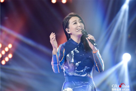 享受舞台!荧幕女王江珊《跨界歌王》不惧危