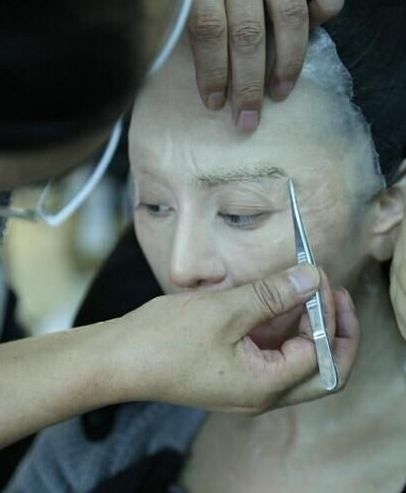 什么是拍摄里的眼镜头晕,拍摄时眼镜反光怎么办