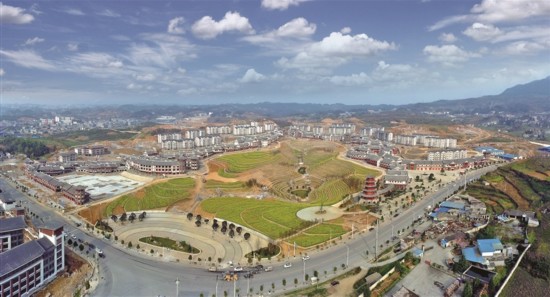 毕节市总人口_贵州省的区划调整,6个地级市之一,毕节市为何有10个区县(3)