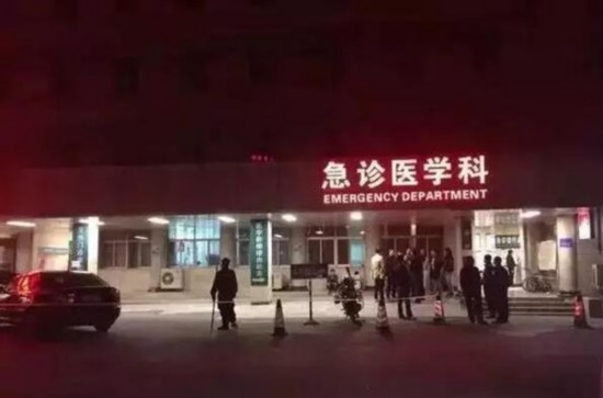 《陈翔六点半》签约艺人腿腿被醉汉捅死真相曝