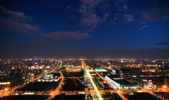 “一带一路”盛会璀璨夜中北京城熠熠生辉