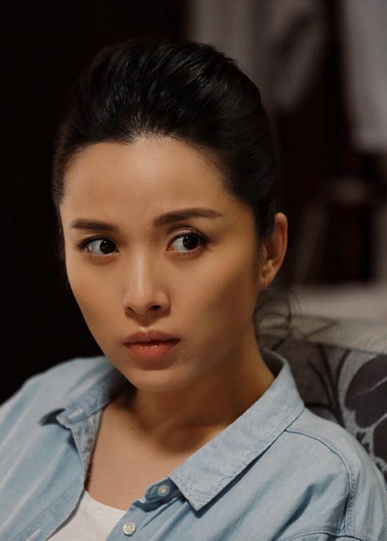 老实说,李佳不是那种第一眼美女,也没有什么新闻话题,但演技是很好的.