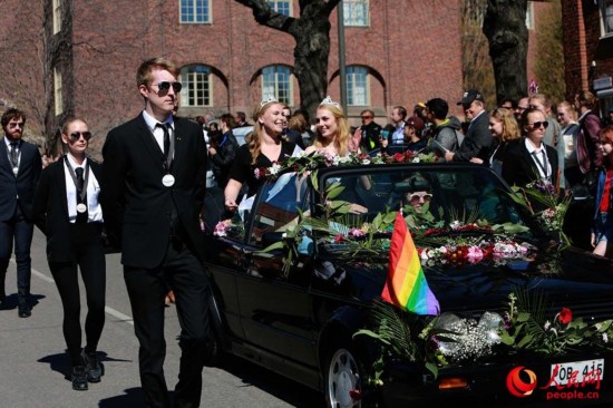 瑞典大学生举办狂欢嘉年华