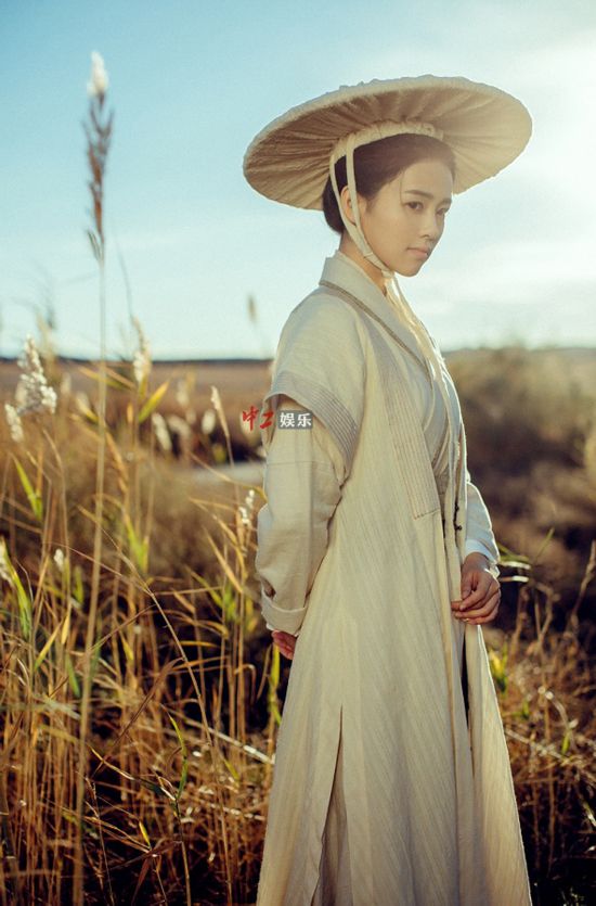 白鹿担纲《西游记女儿国》女一 捉妖师人设引关注