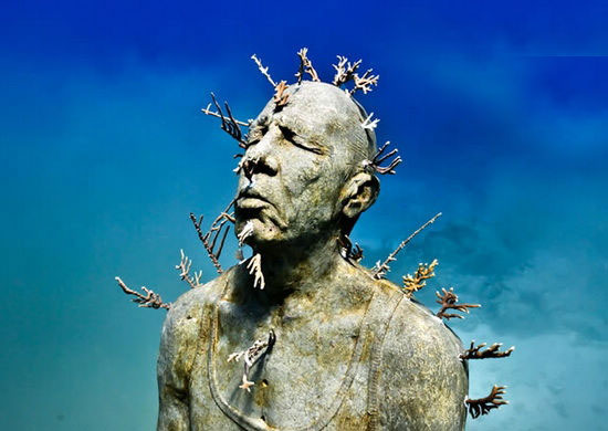 恐怖!海底发现神秘人类 蛤蟆人蜥蜴人疑似特异