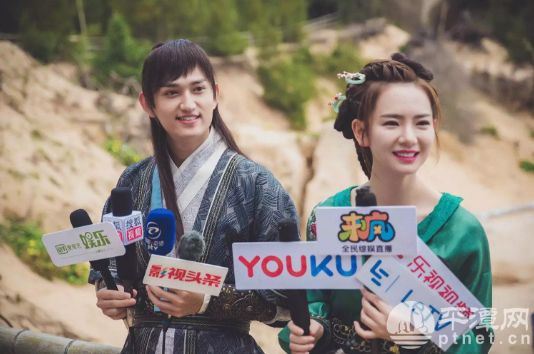 戚薇、杀姐姐来平潭拍电视剧《新龙门客栈》