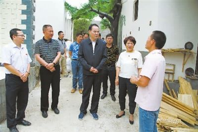 5月16日至17日,云南省委常委,曲靖市委书记李文荣在罗平县调研稳