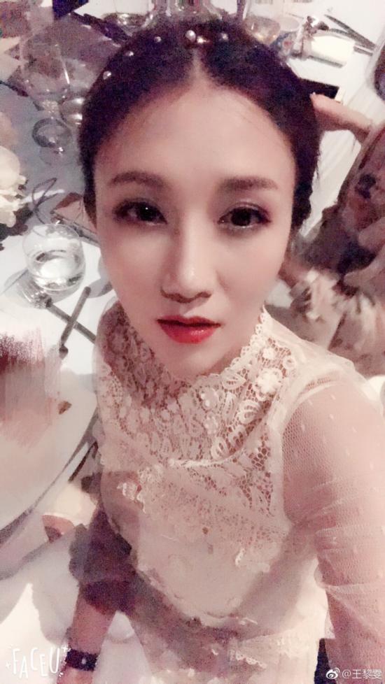 绝对美过刘亦菲!小包总杨烁妻子曝光 王黎雯
