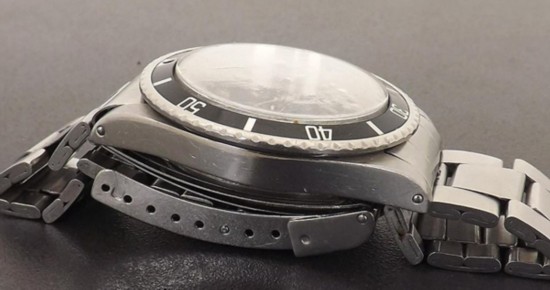 英退休教师二手名表将拍卖 估价107万元