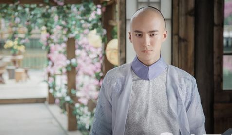 《龙珠传奇》朱慈煊喜欢谁?他和雪倾城在一起