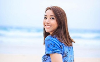 黄小蕾控诉迪士尼工作人员故意刁难孩子身高 