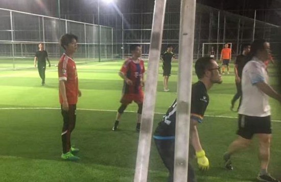 娱悦周刊:靳东老婆疑怀二胎 鹿晗工作室发声明